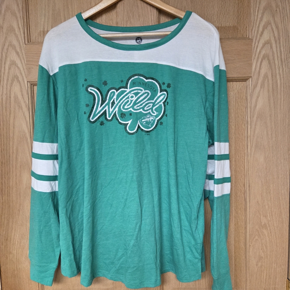 NHL Minnesota Wild XL‎ Green and White Long Sleeve Tee